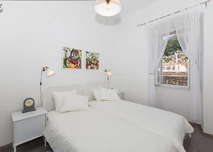 Central Apartment Апартаменты *