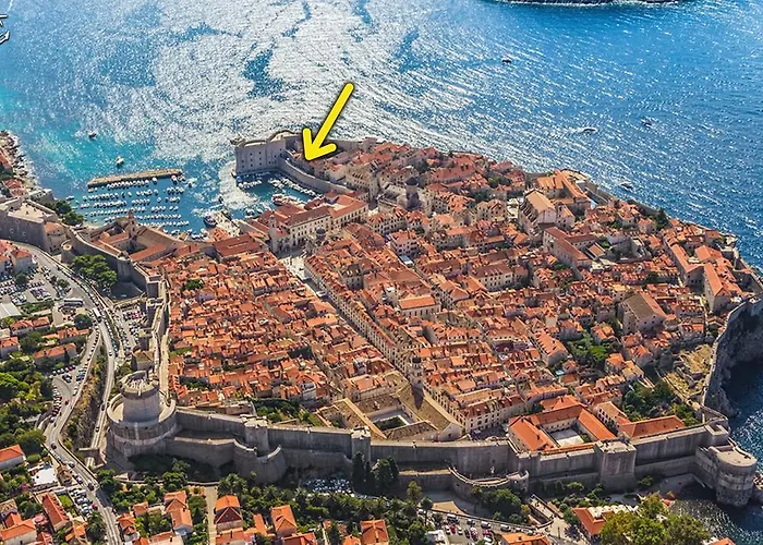 Central Apartment Апартаменты *