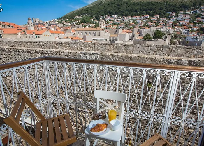 Апартаменты Central Apartment *